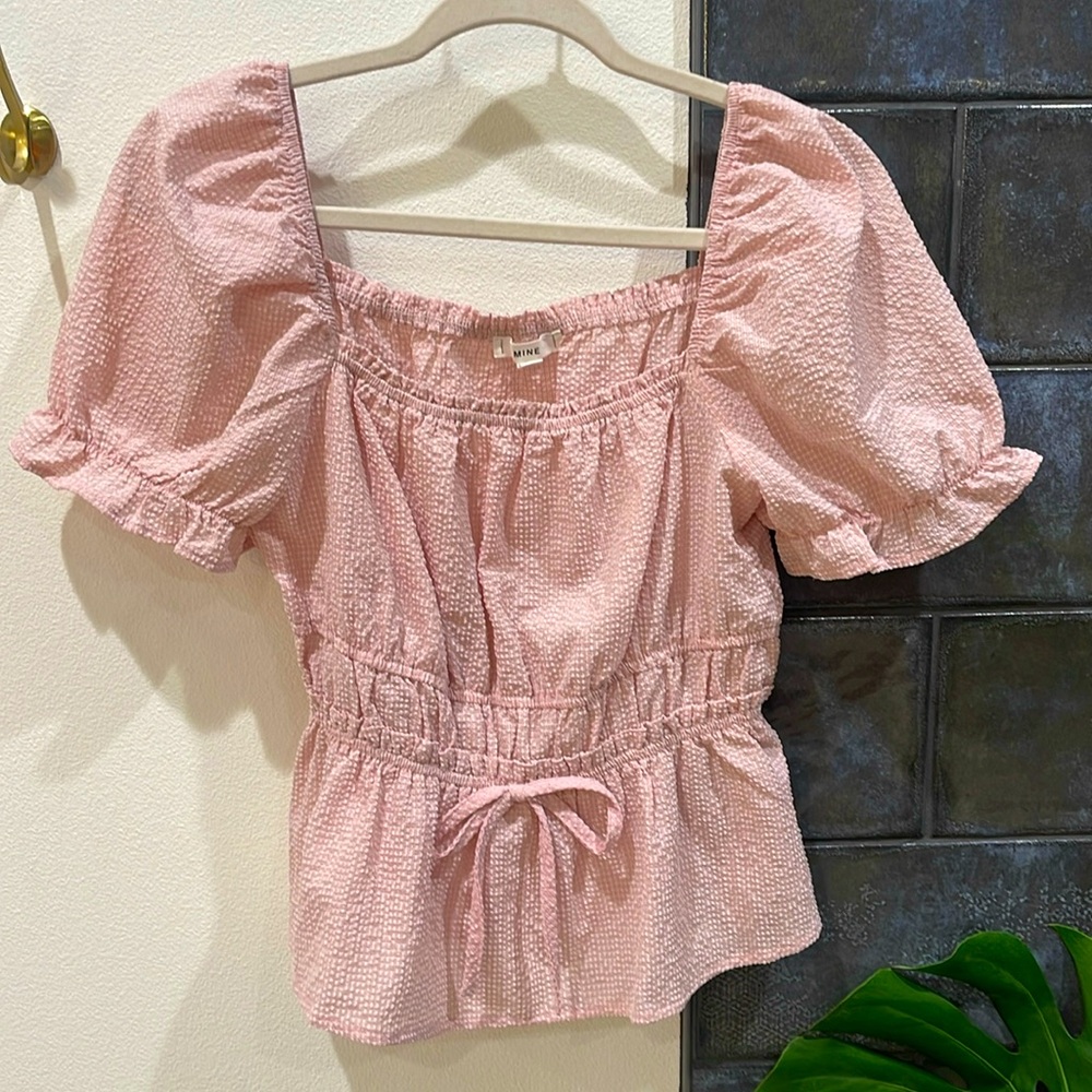 Short sleeve puff shoulder blouse